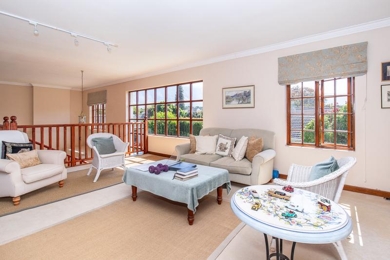 5 Bedroom Property for Sale in Tokai Western Cape